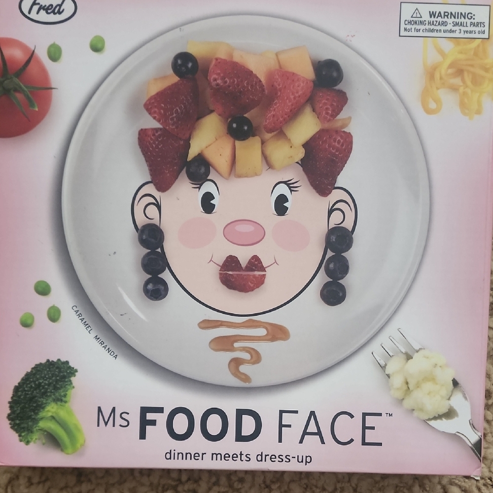 Fred Pink Face Dinner Plate
